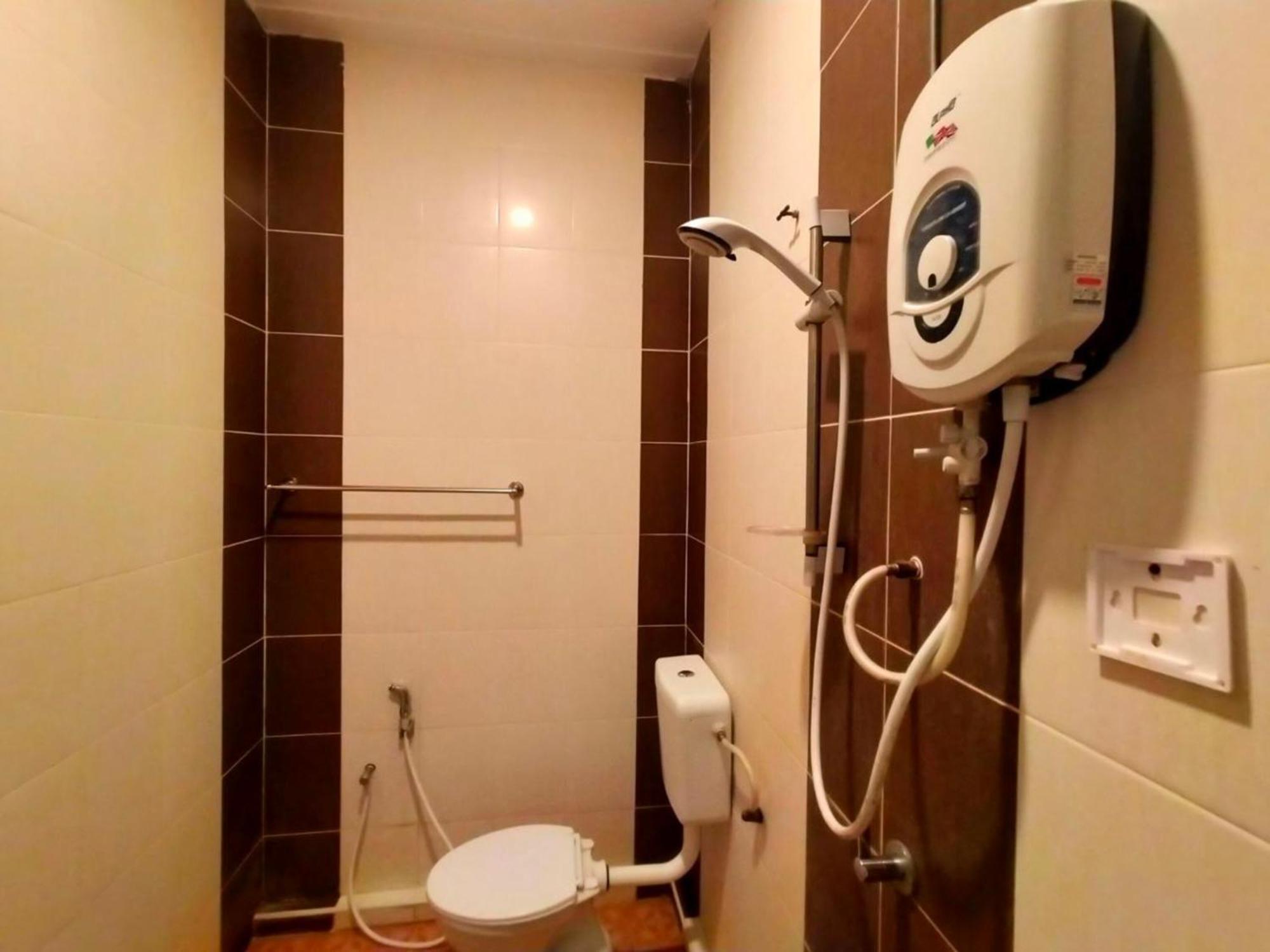 Capital O 91118 Chalet Seri Idaman Bayan Lepas Ngoại thất bức ảnh
