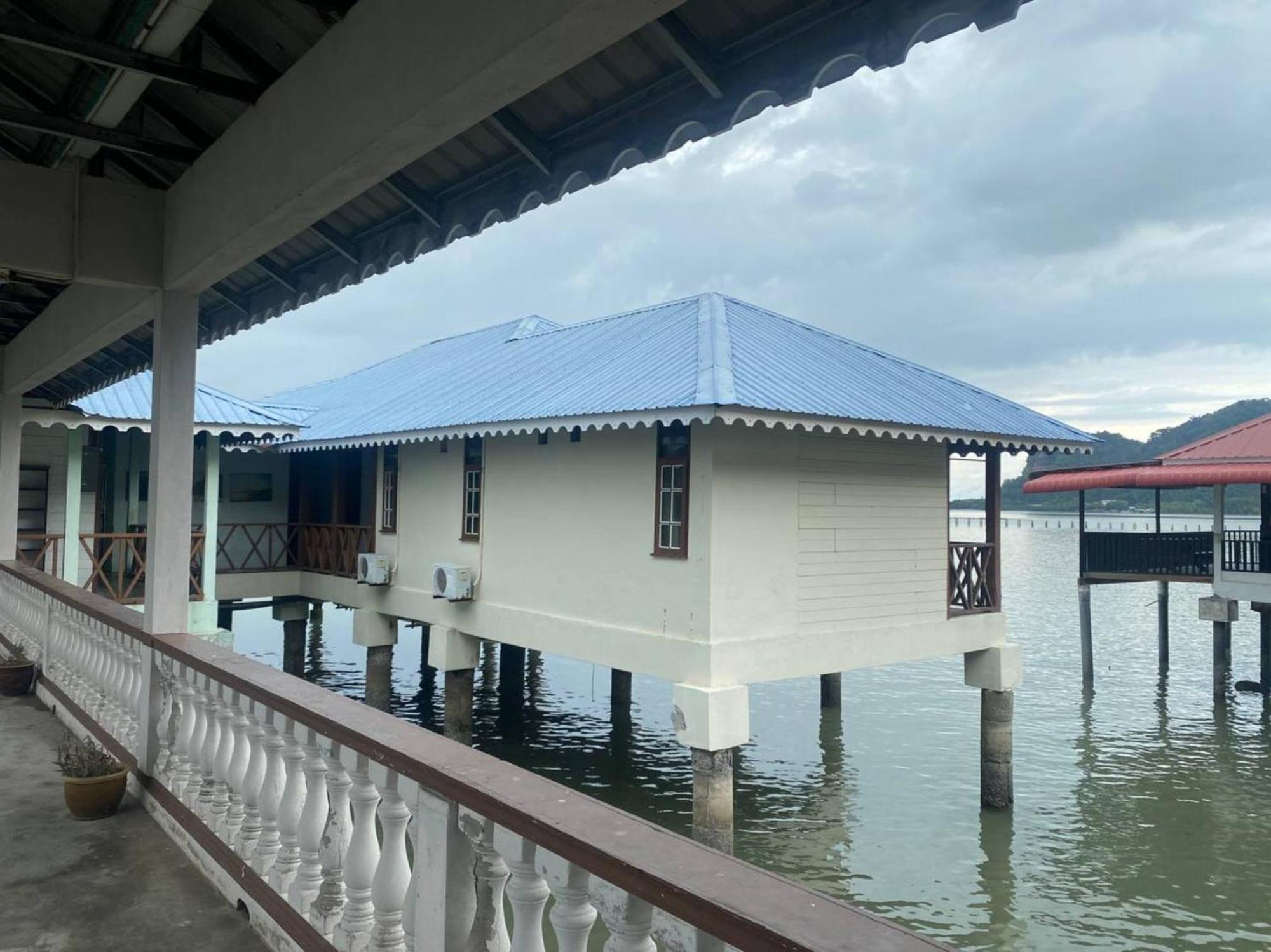 Capital O 91118 Chalet Seri Idaman Bayan Lepas Ngoại thất bức ảnh